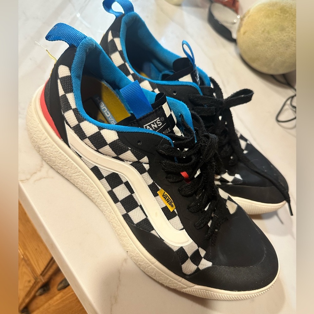 Vans UltraRange ULTRACUSH checkered shoes